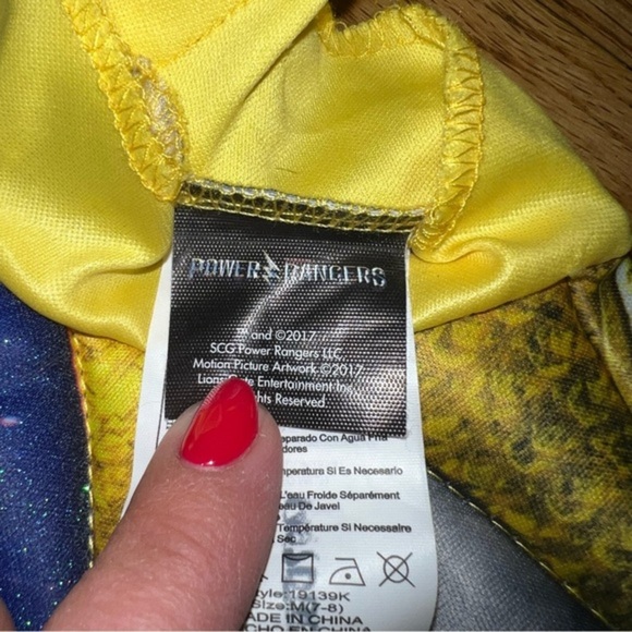 Yellow Power Ranger Costume - Picture 3 of 5